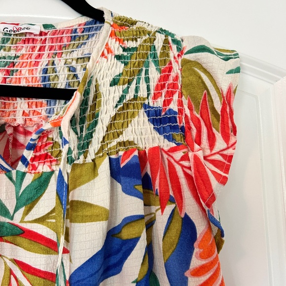 Gee Gee floral top Large - Picture 2 of 3